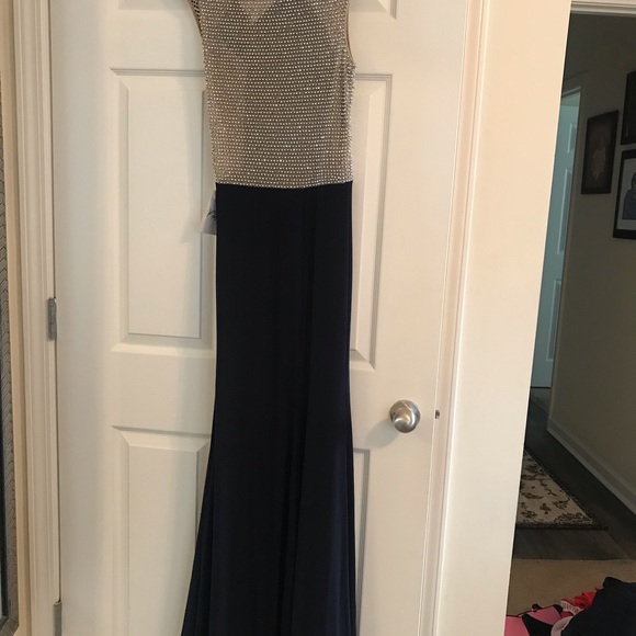 Long navy blue evening mermaid gown. Sparkly back. - Picture 3 of 3